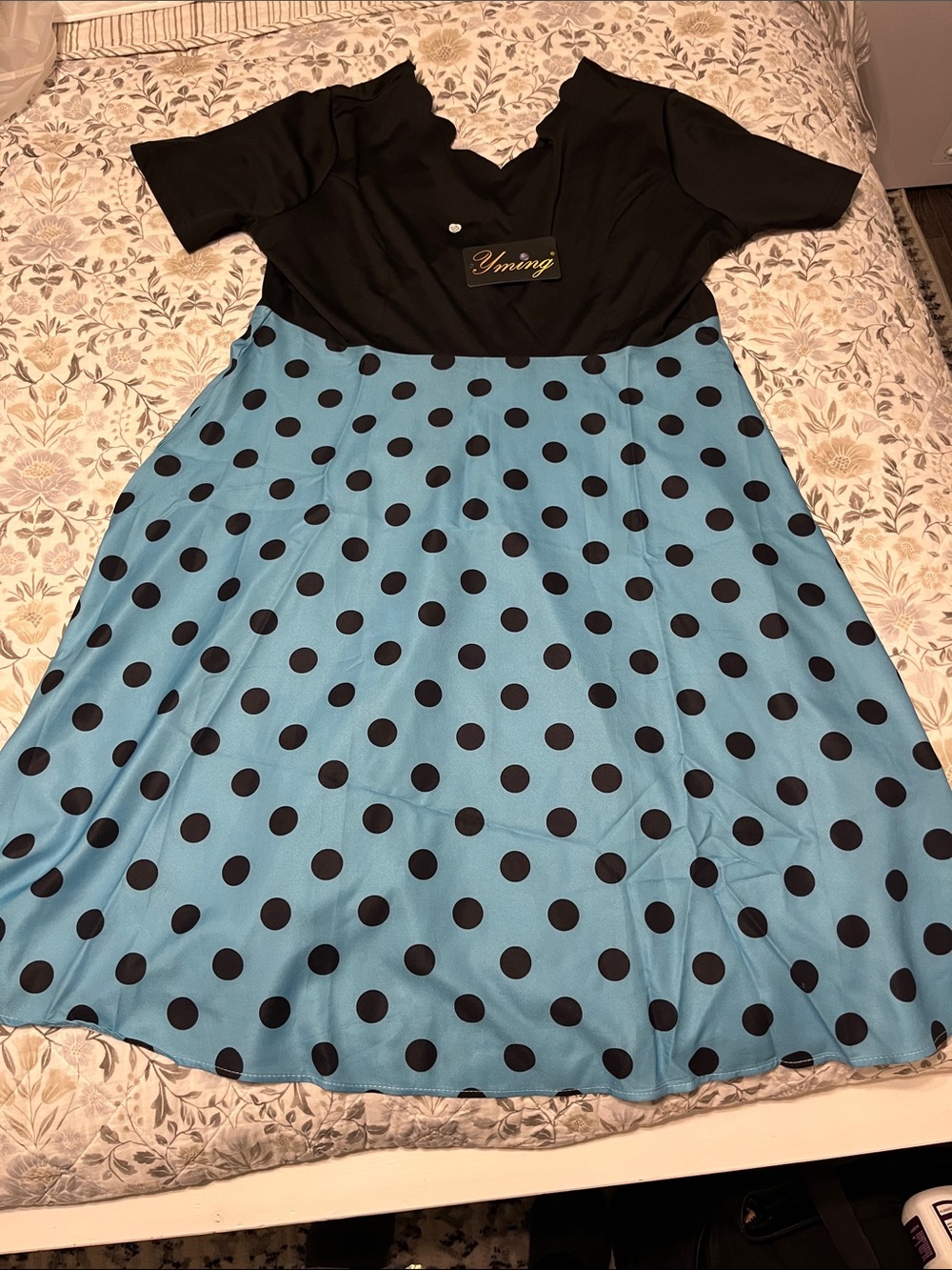 YMING Black Dress with Subtle V-Neck